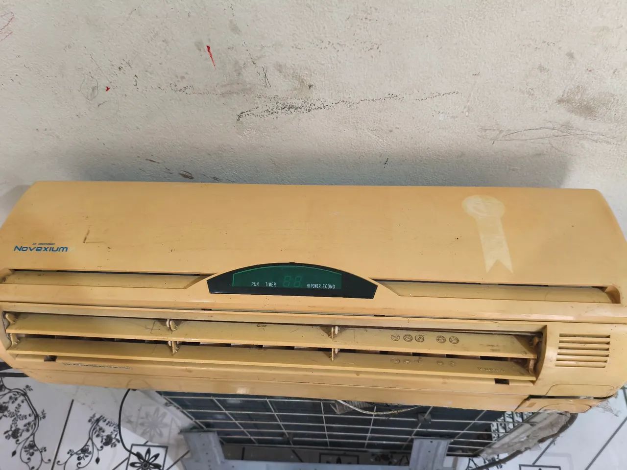 Ar condicionado split 12.000 BTUs  - Foto 4