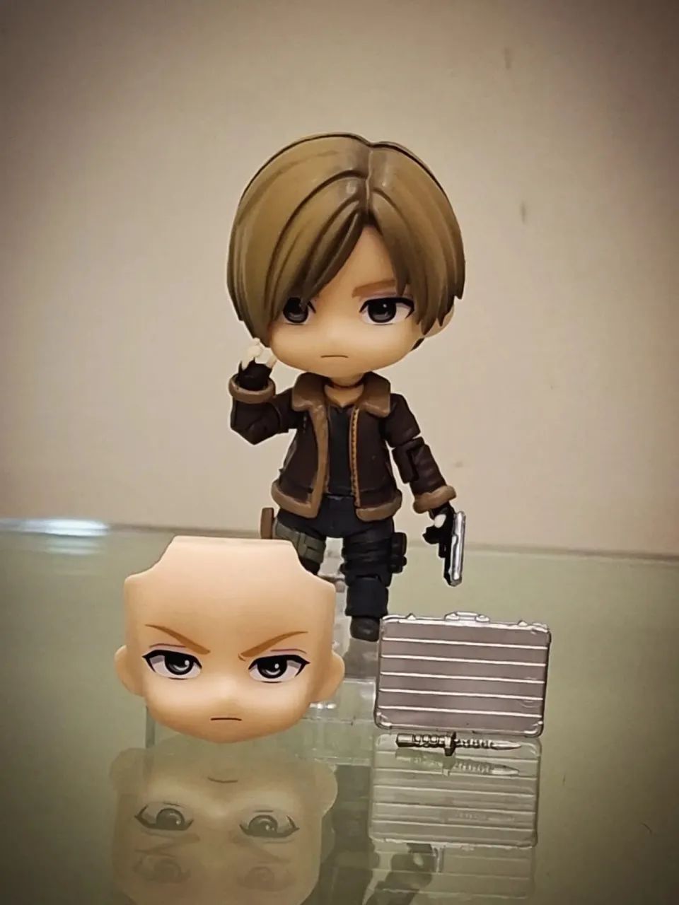 Leon S. Kennedy - Foto 4