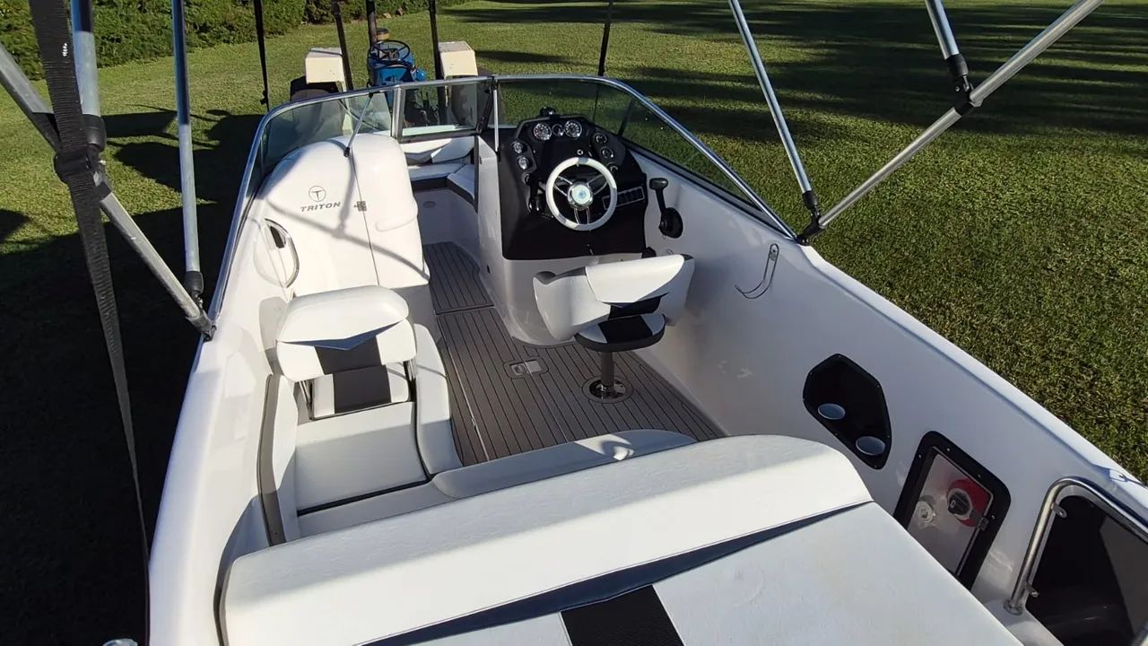 Triton 230 Aberta - Foto 11