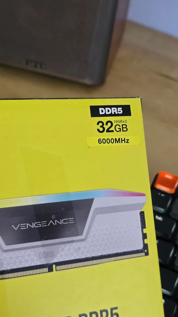 Memória RAM 32gb DDR5 Corsair Vengeance RGB Branco 16x2gb