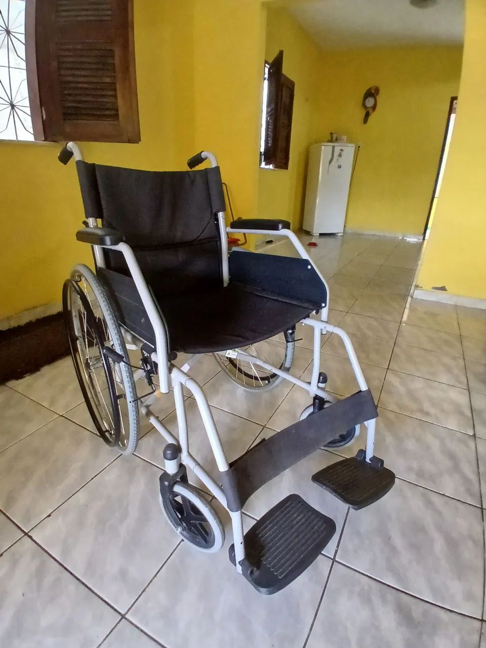 Cadeira  de roda  - Foto 3
