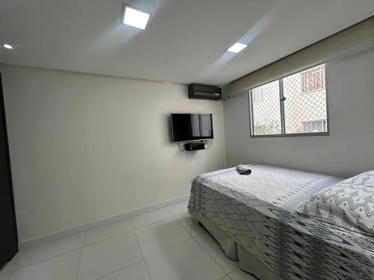 Alugo AP totalmente mobiliado na Av Portuga - Foto 4
