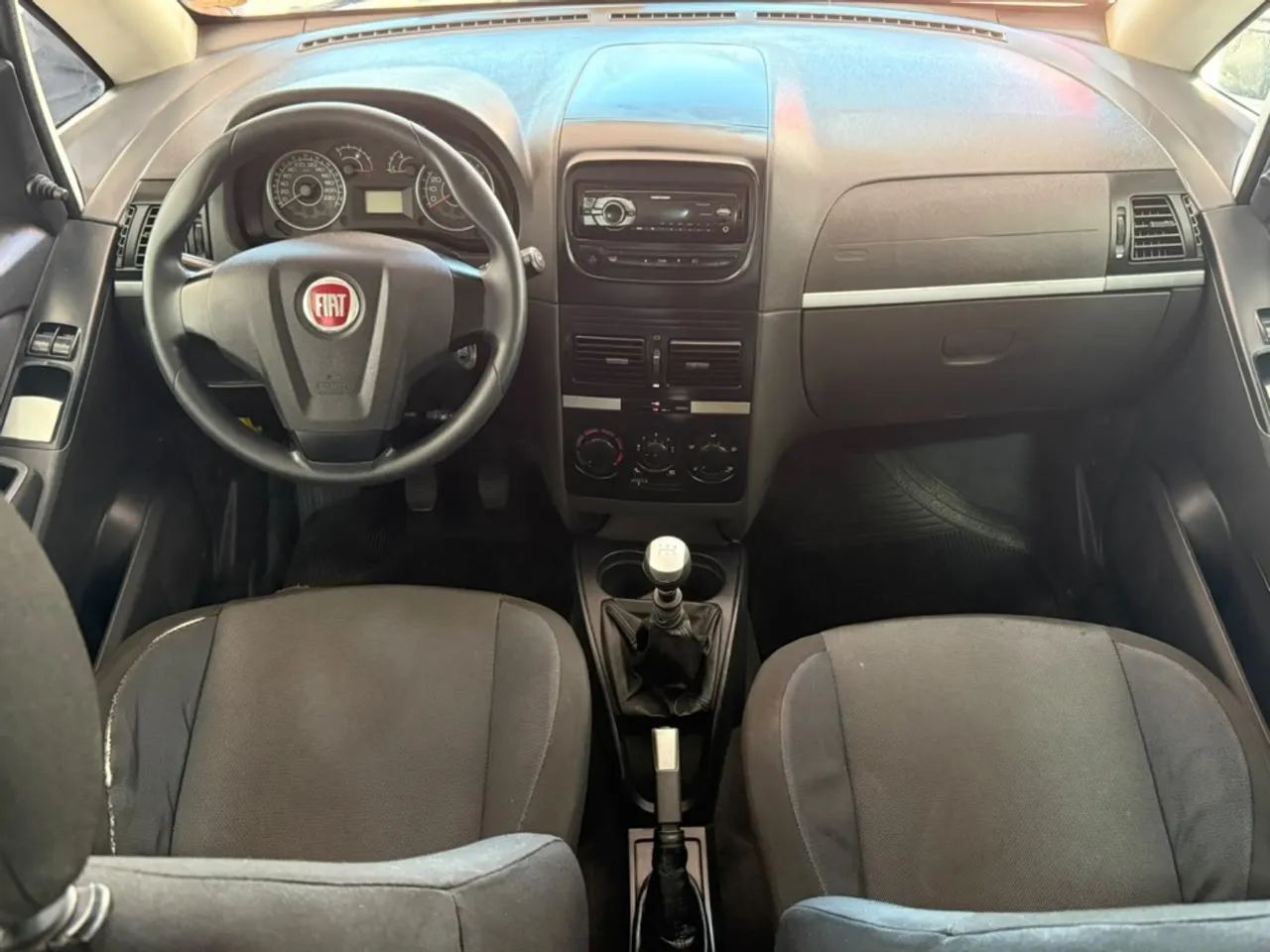Fiat Idea Attractive 1.4 Fire Flex 8V 5P 2013 - Foto 3