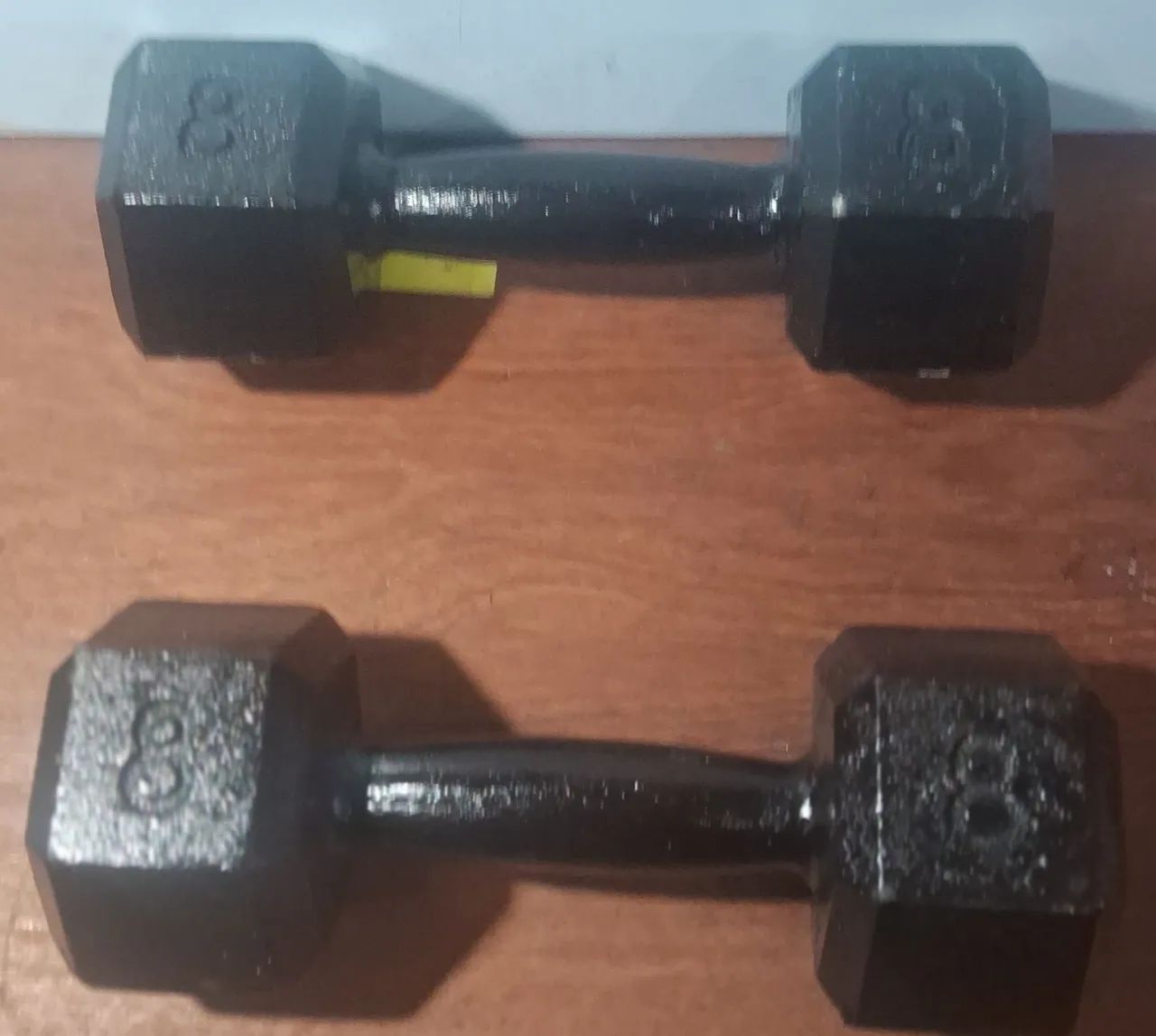 Vende_se  1 par de Halteres de 8kg
