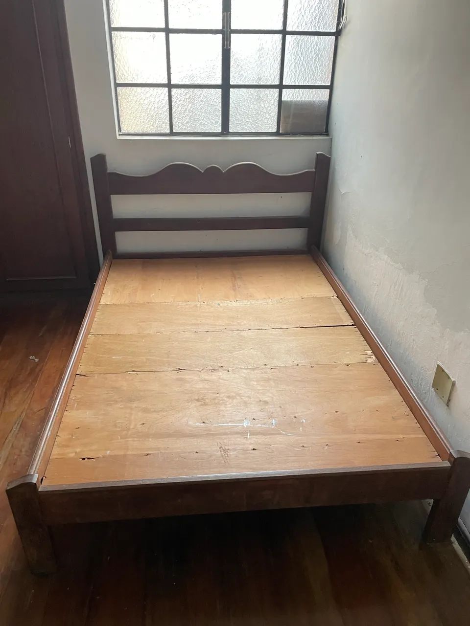 Cama de madeira, ótimo estado, madeira nova  - Foto 4