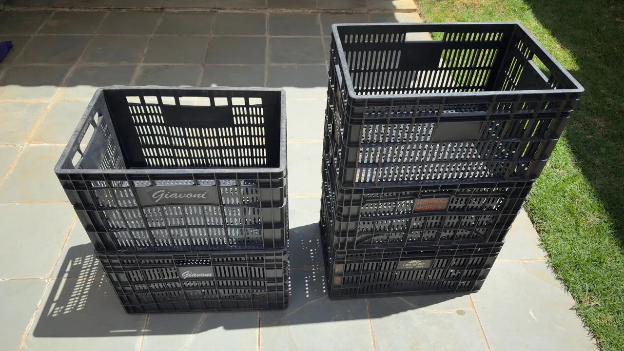Vendo caixas de transporte 