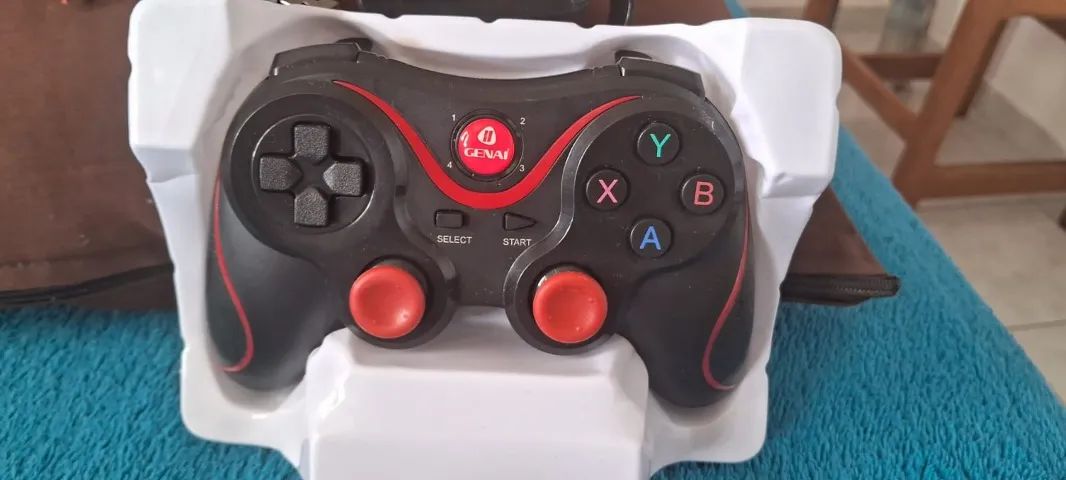 CONTROLE GAMEPAD BLUETOOTH - SEMINOVO - Foto 2