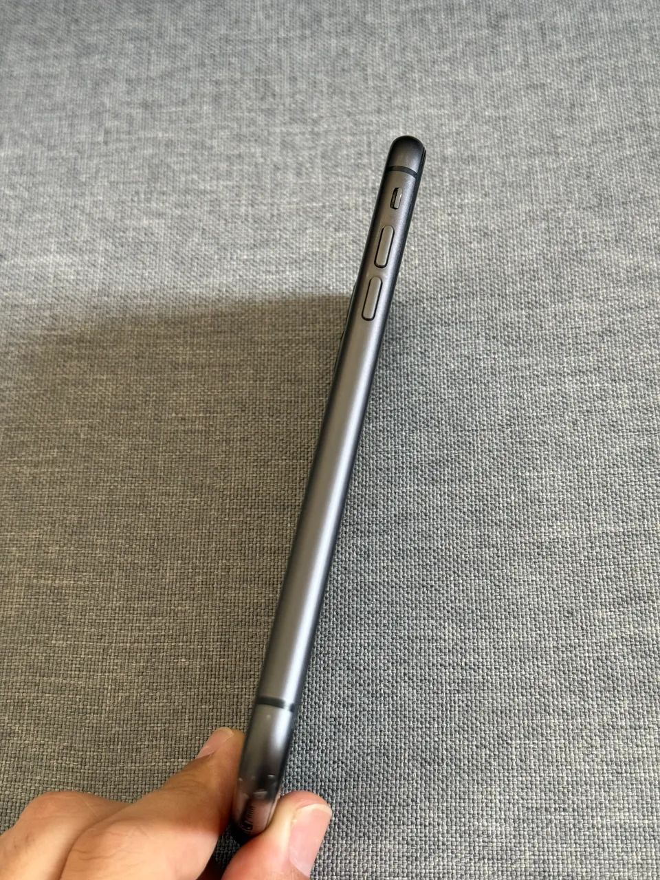 Vendo IPhone 11 128GB com caixa 1.355,00 - Foto 4