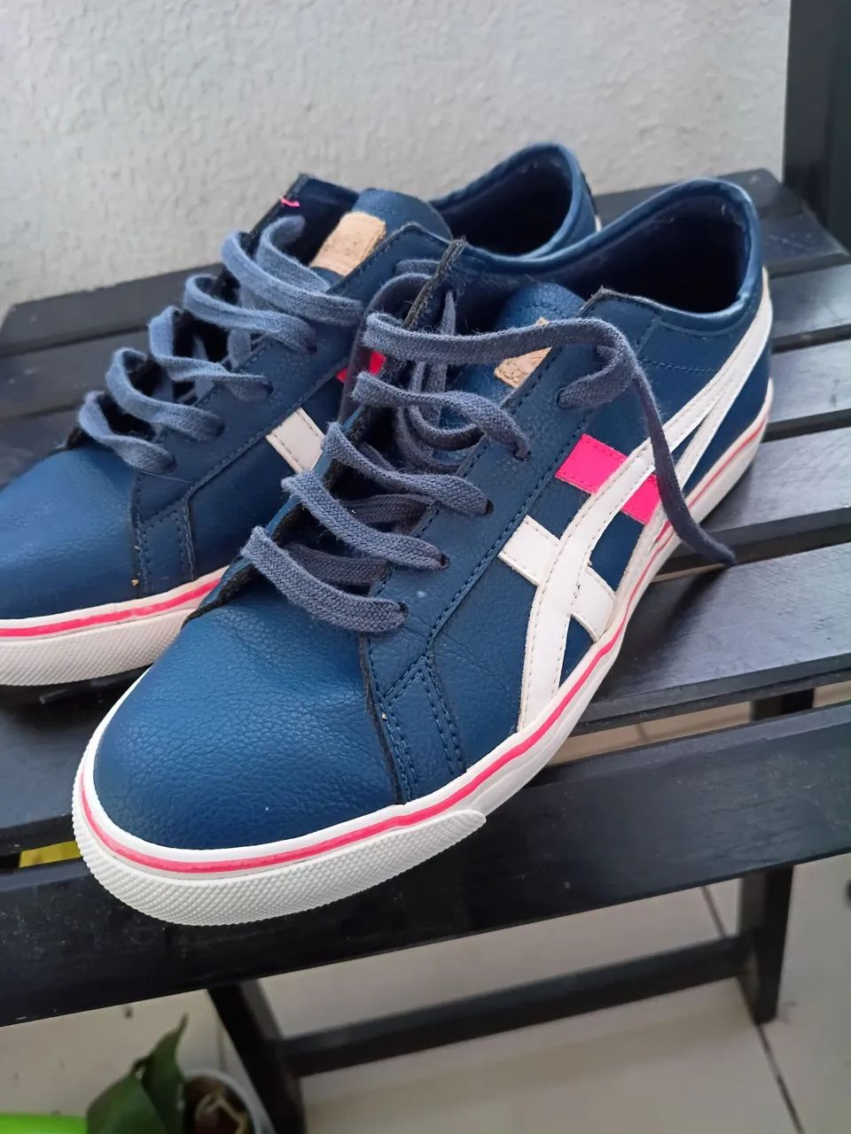 TENIS ASICS - EM OTIMO ESTADO 
