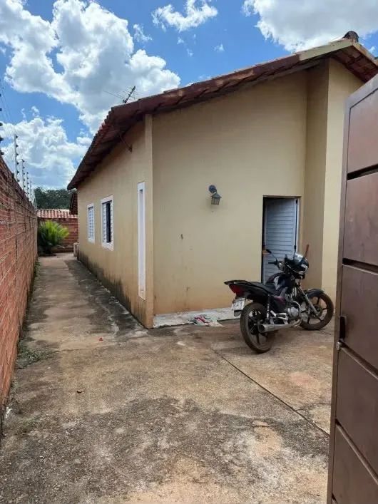 VENDO CASA EM MUCURI