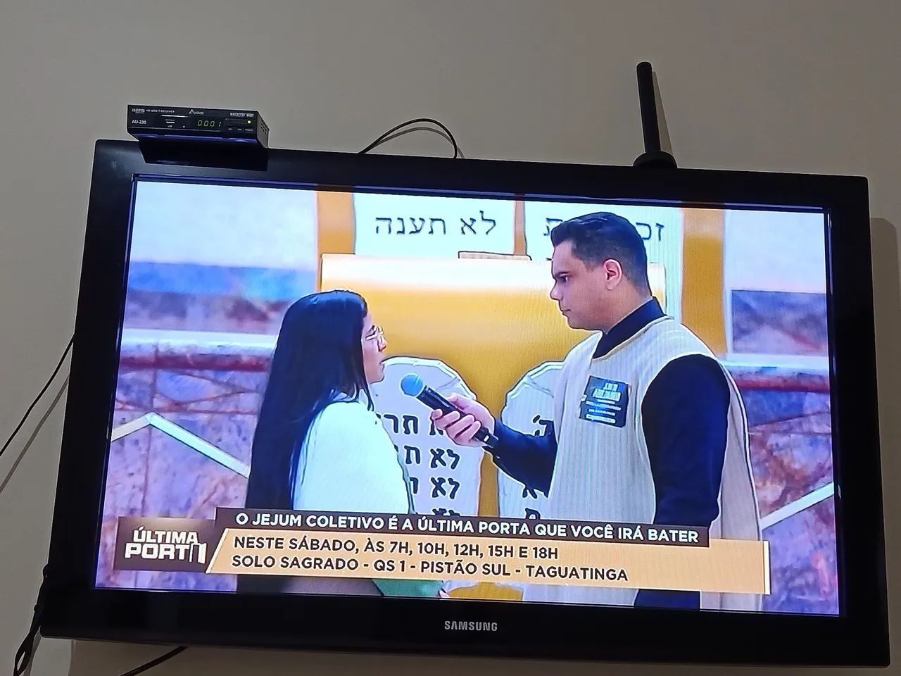 TV 66 POLEGADA, FONCINADO PERFEITA MENTEM! MOTIVO DA VENDA MUDANDO  DE ESTADO! - Foto 3