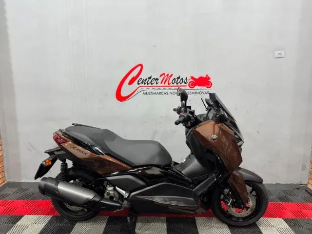 YAMAHA XMAX 300 ABS CONNECTED