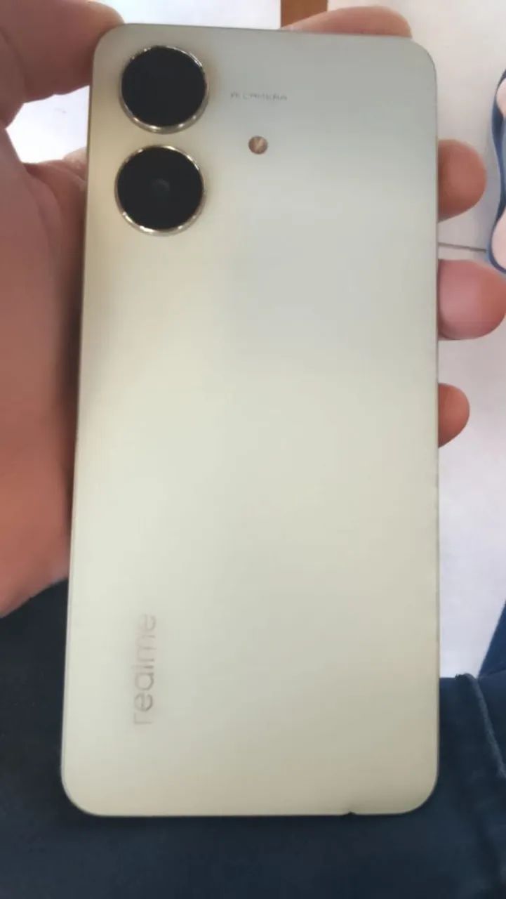 Vende-se realme 60 x 