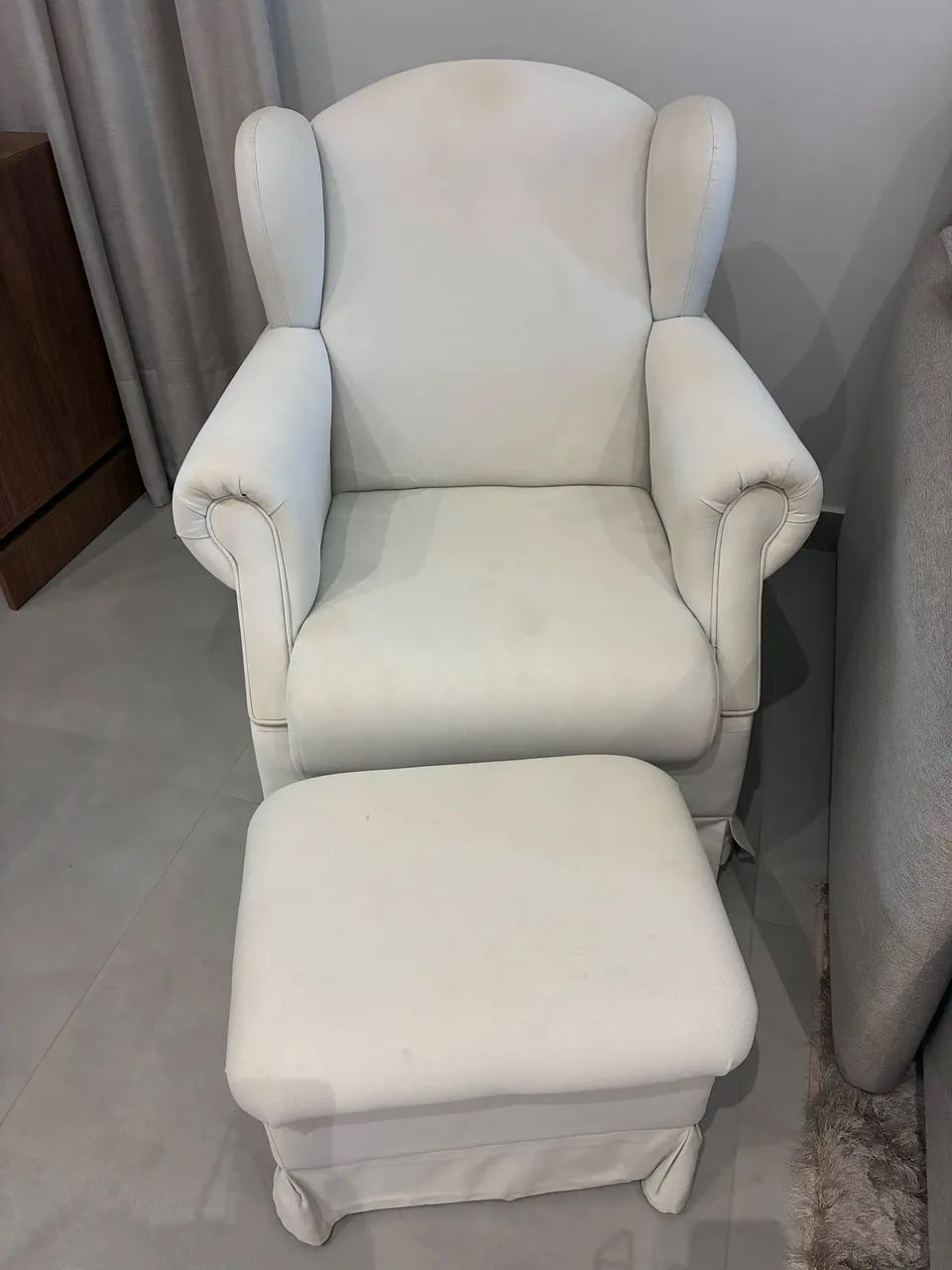 Vende-se poltrona