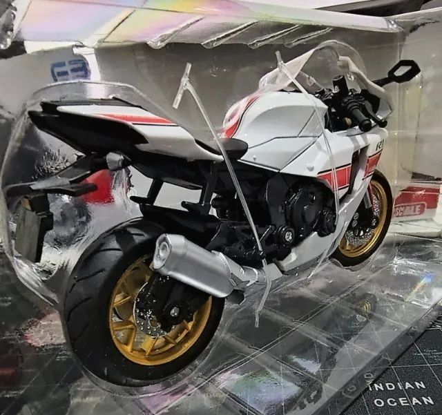 Miniatura da Moto Yamaha R1 1:12 - Foto 3