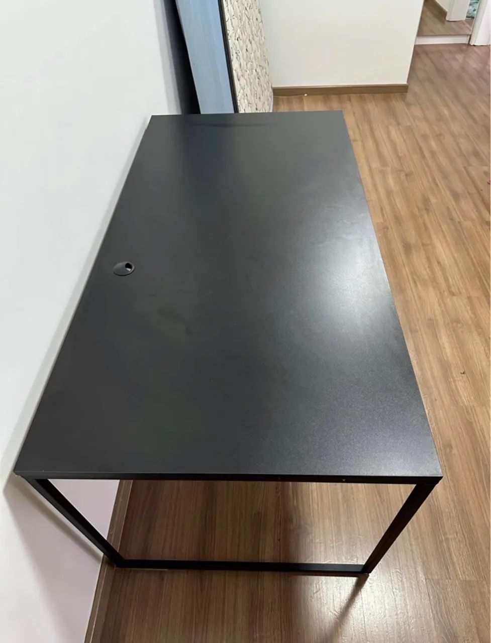 Mesa de escritório com prateleiras - Foto 4