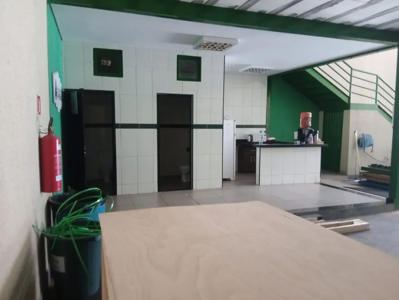 VENDO OTIMO GALPAO COMERCIAL - Foto 2
