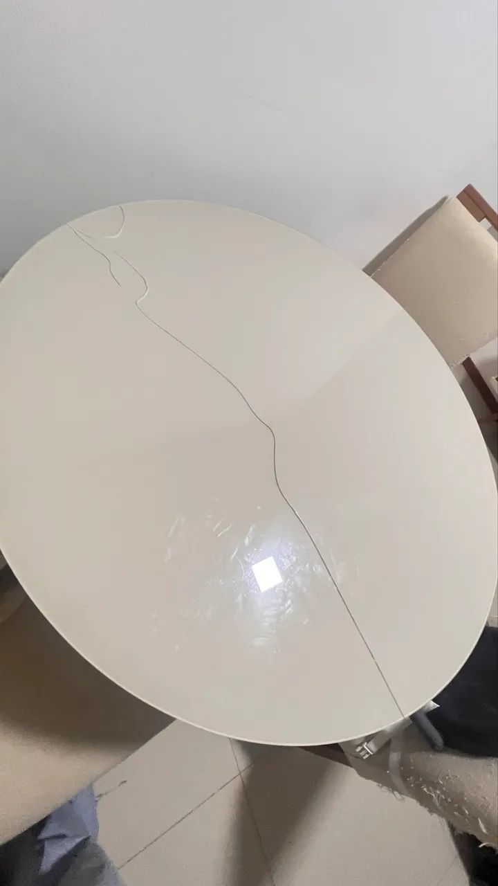 VENDO MESA E CADEIRAS  - Foto 2