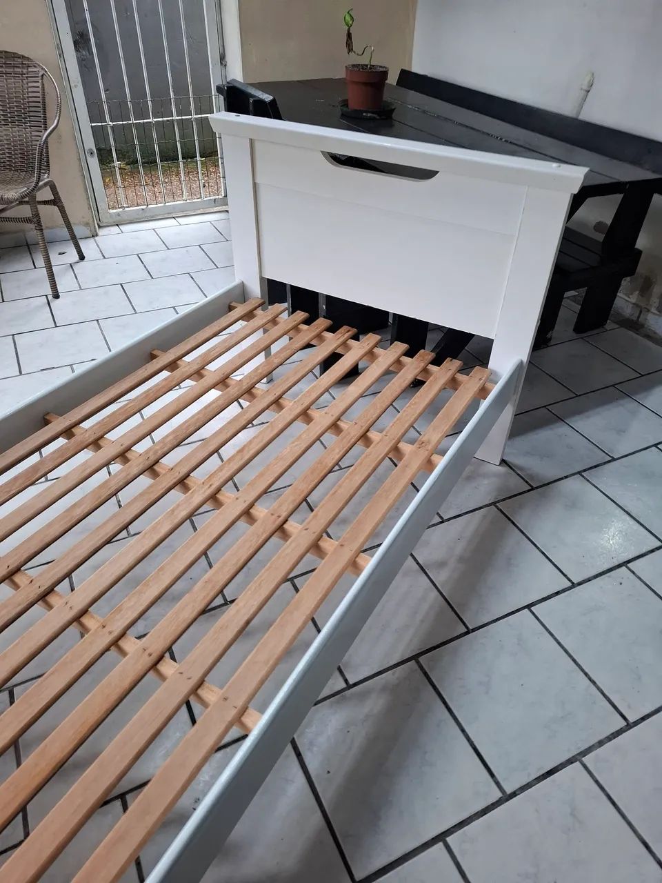 Vendo  cama de solteiro   - Foto 5