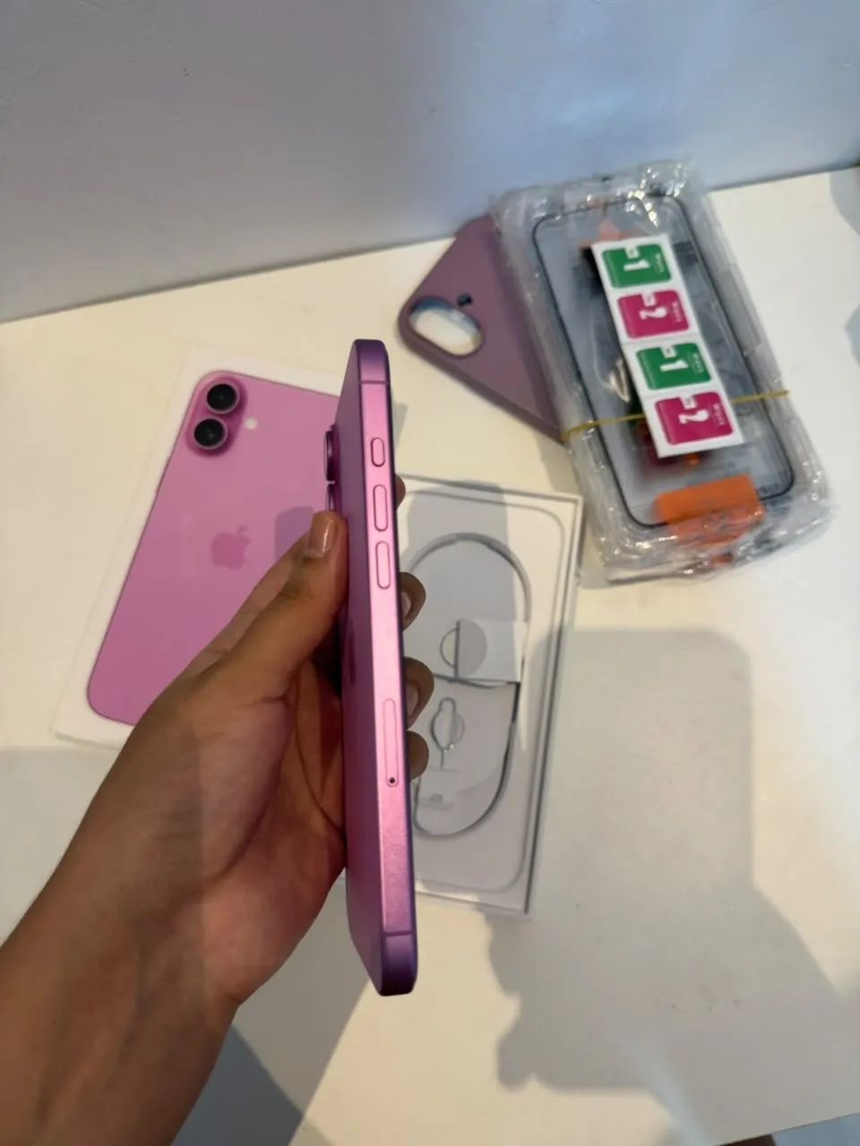 Vendo IPhone 16 Plus - Foto 2