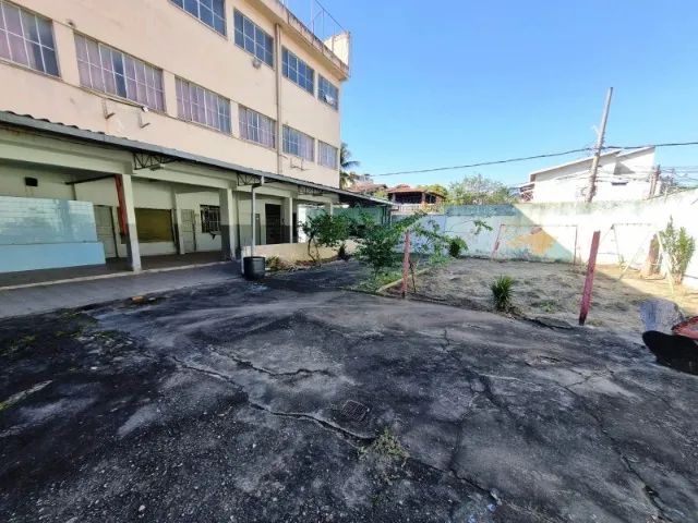 Bangu - Imóvel Comercial 2.300m² | 3 Prédios | 20 Salas | Quadra - Foto 3