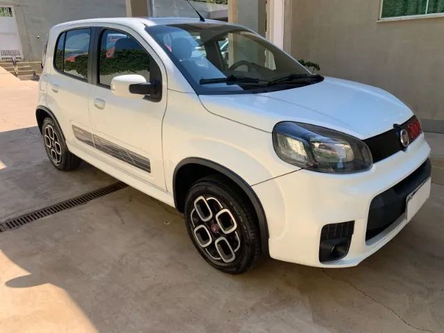 Fiat Uno Sporting 1.4 EVO Fire Flex 8V 4P 2016 - Foto 3