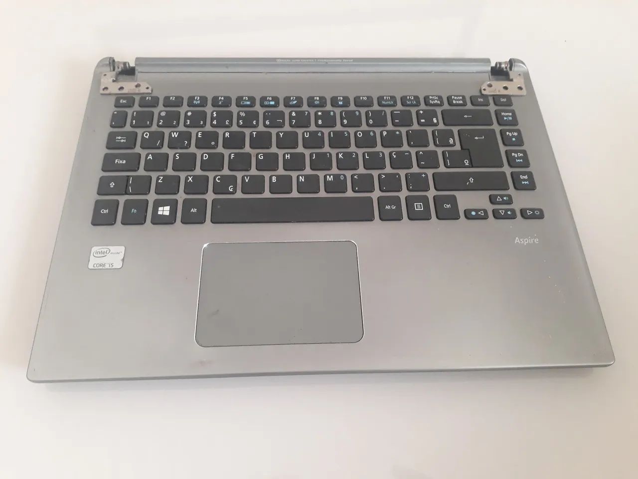 Ultrabook Acer M5 481T-6195 sem tela.