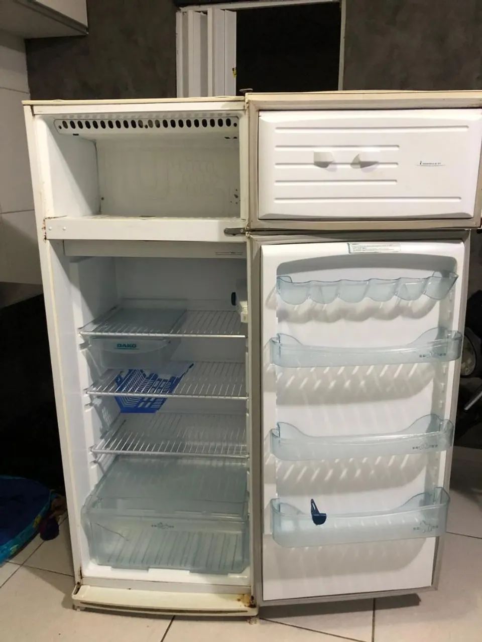 Geladeira Dako Usada R$390,00 - Foto 5