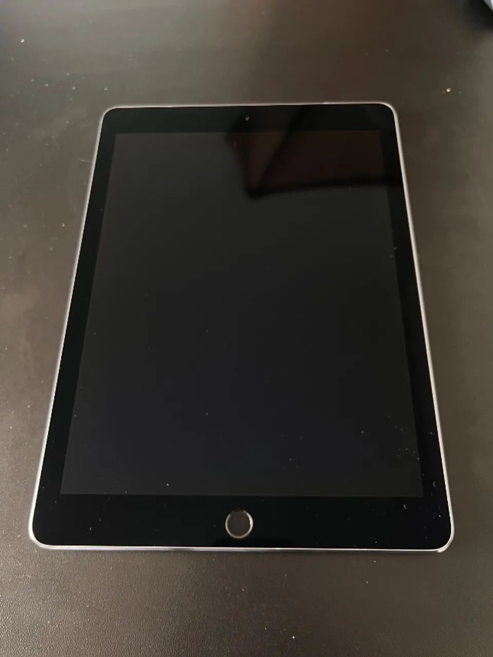 iPad Pro 9.7? Cinza Espacial + Celular 32GB - Tablets e E-Readers