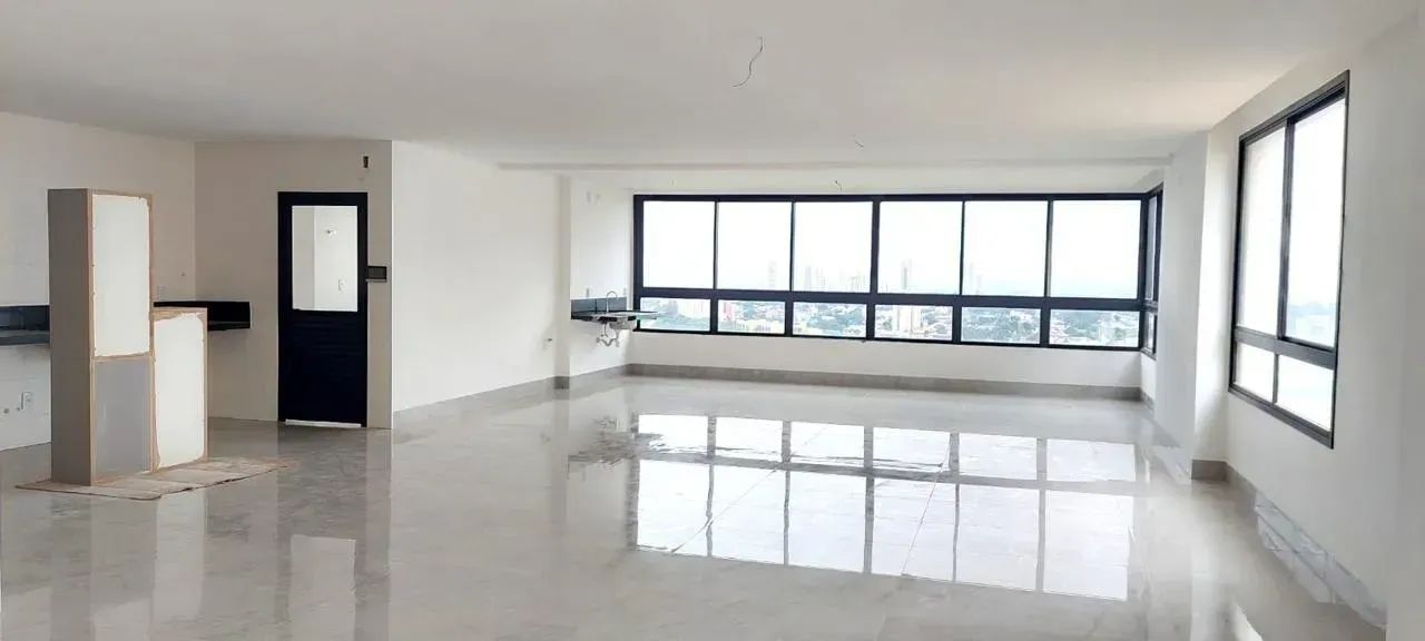 Apartamento de 235m2 à venda no Edifício Infinit, no Jardim Goiás.