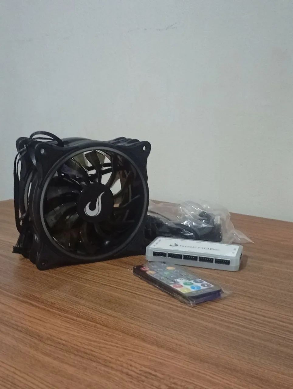 2x Ventoinha Rise Mode Laser ARGB + Controladora