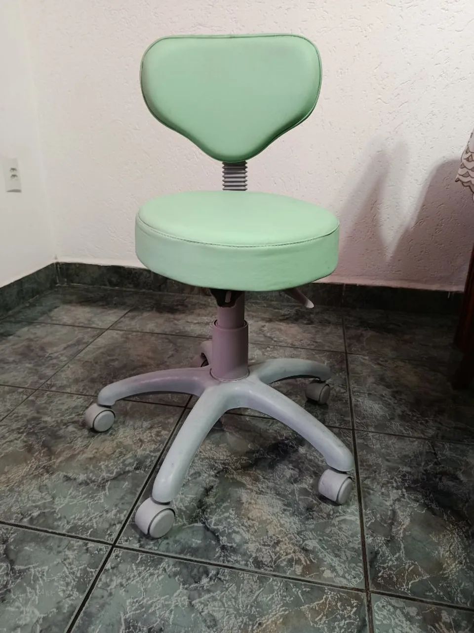 Cadeira mocho usado - Foto 2