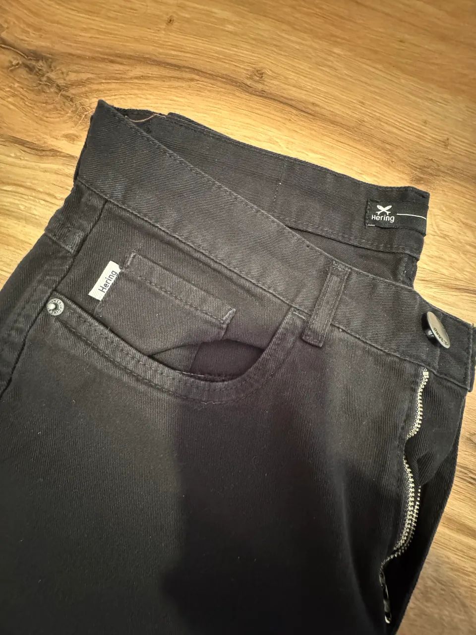 Calça Hering preta 42 masculina  - Foto 5