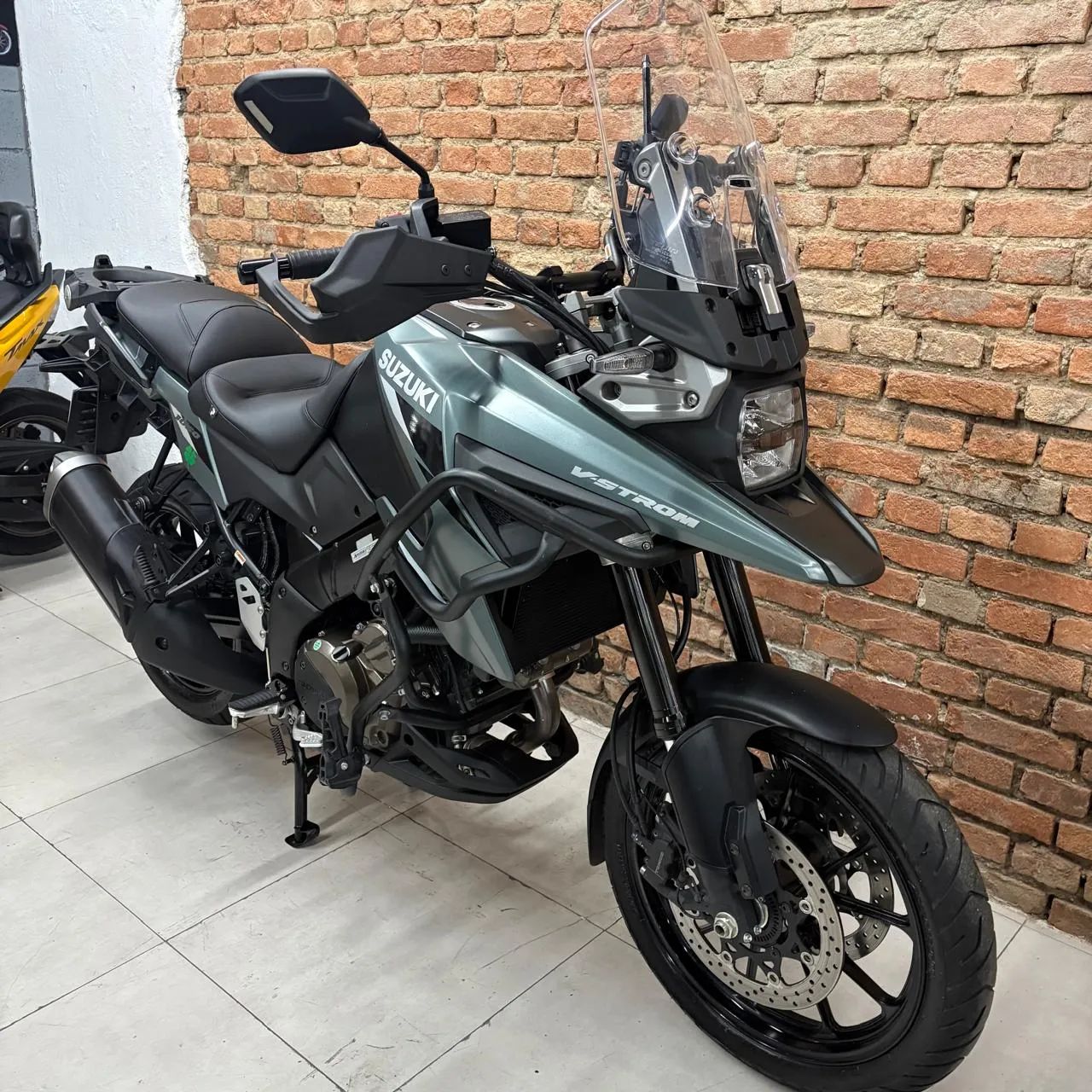 Suzuki DL 1050 V-STROM  - Foto 2
