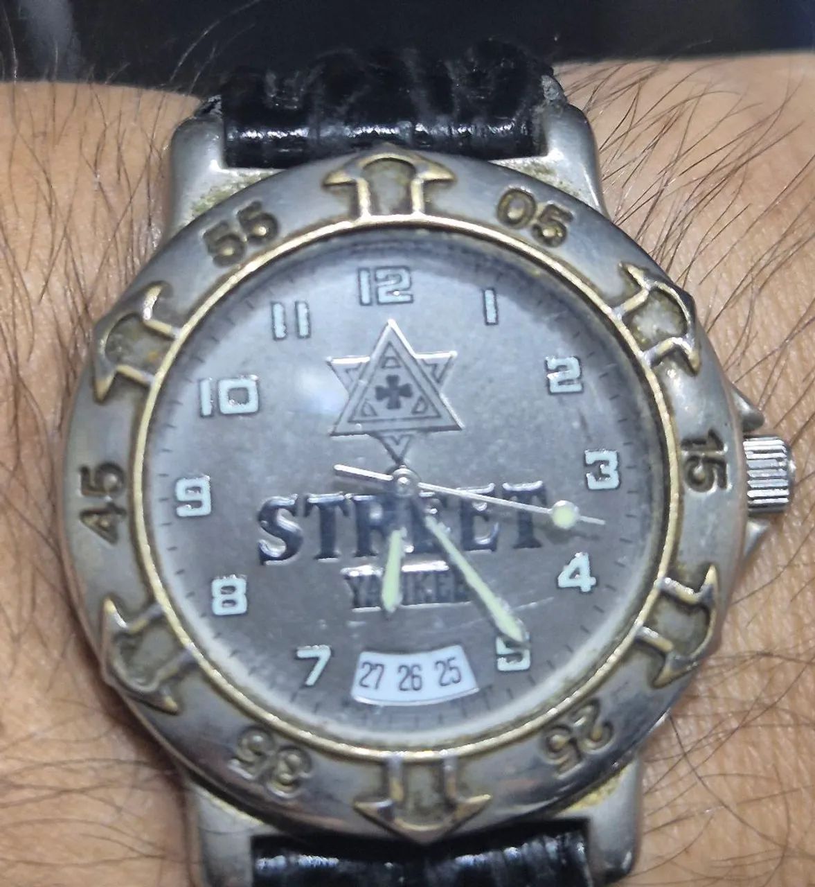 Relógio MAGNUM YANKEE  VINTAGE   À  QUARTZ    -    FUNCIONANDO PERFEITAMENTE - Foto 4