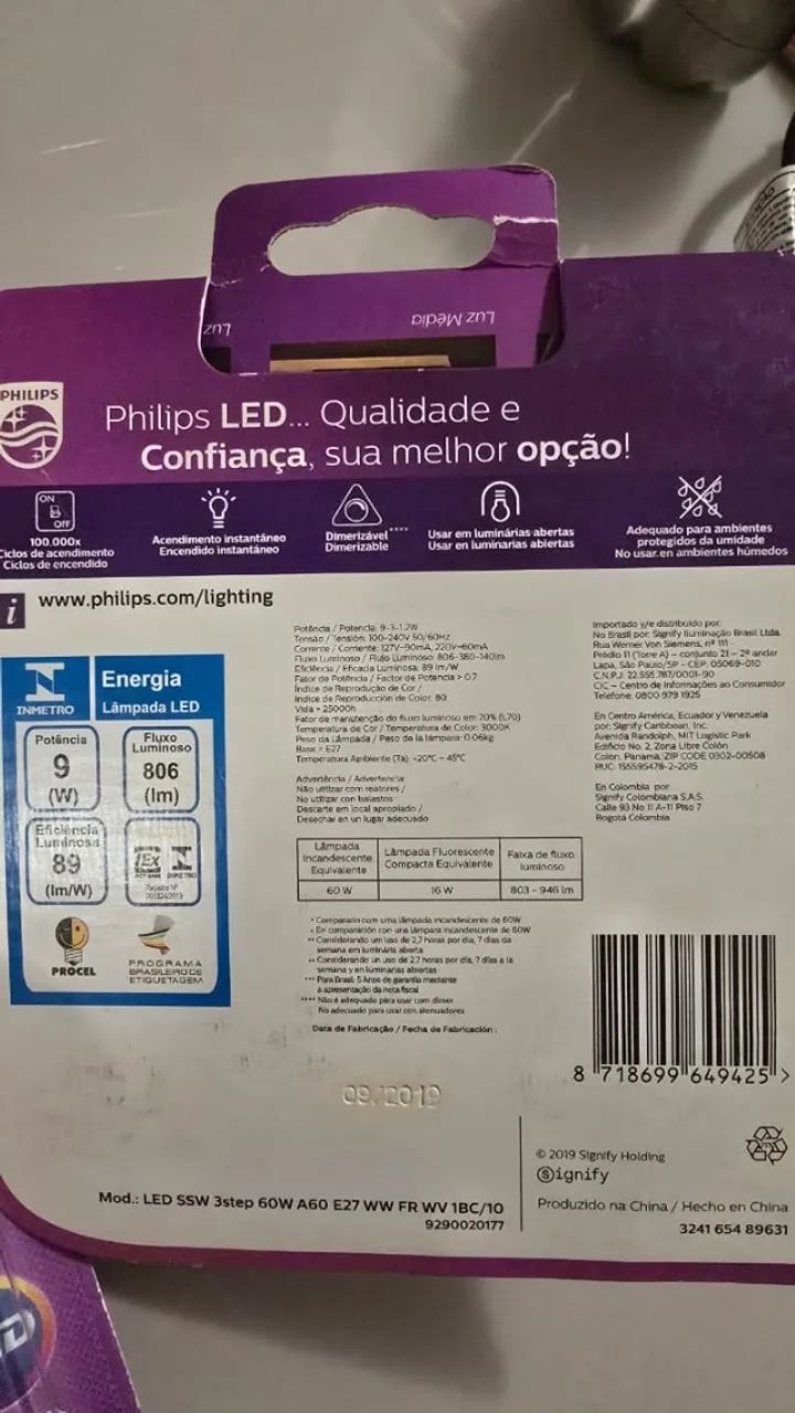 Lâmpada Led Bulbo Scene Switch 60w amarela 3 tons - Philips - Foto 2