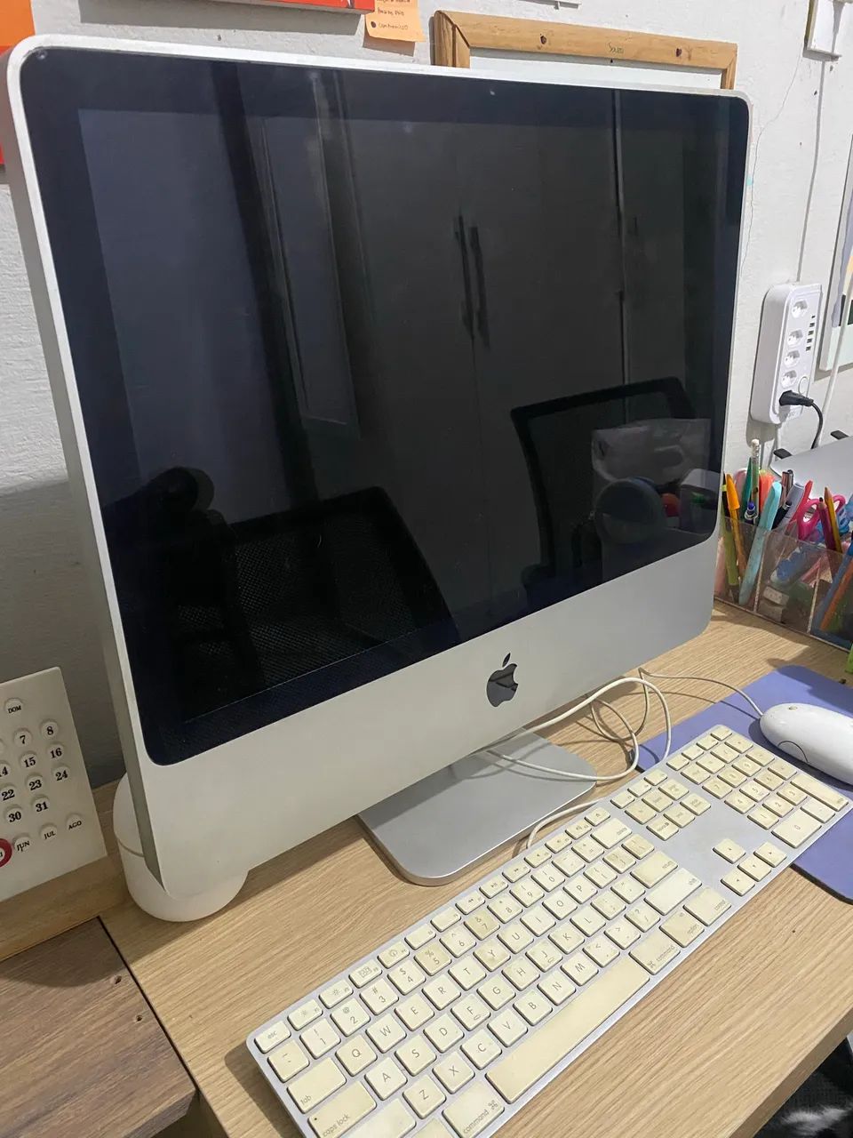 2 iMacs 2008 e 2009 para aproveitar peças - Foto 2
