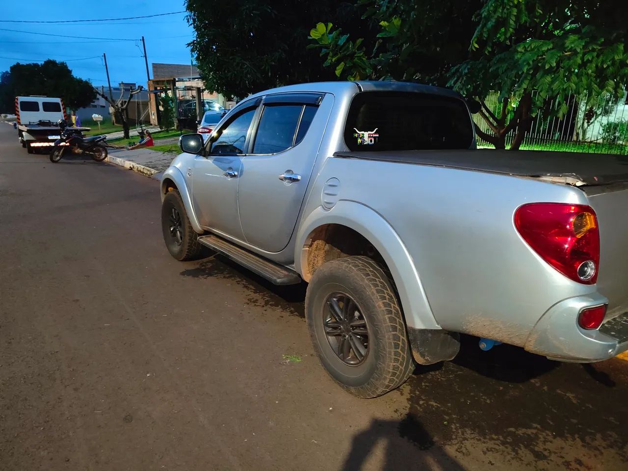 Mitsubishi L200 2015