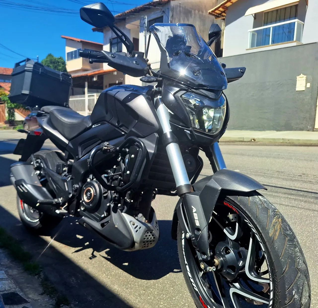 Dominar 400 / Bajaj . - Foto 2