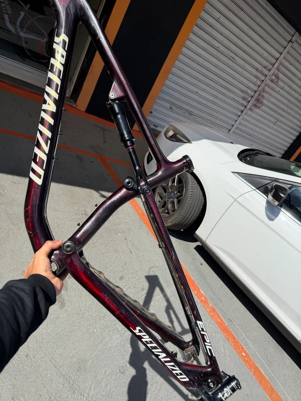 Quadro Specialized Epic brain 2021 tamanho M  - Foto 5