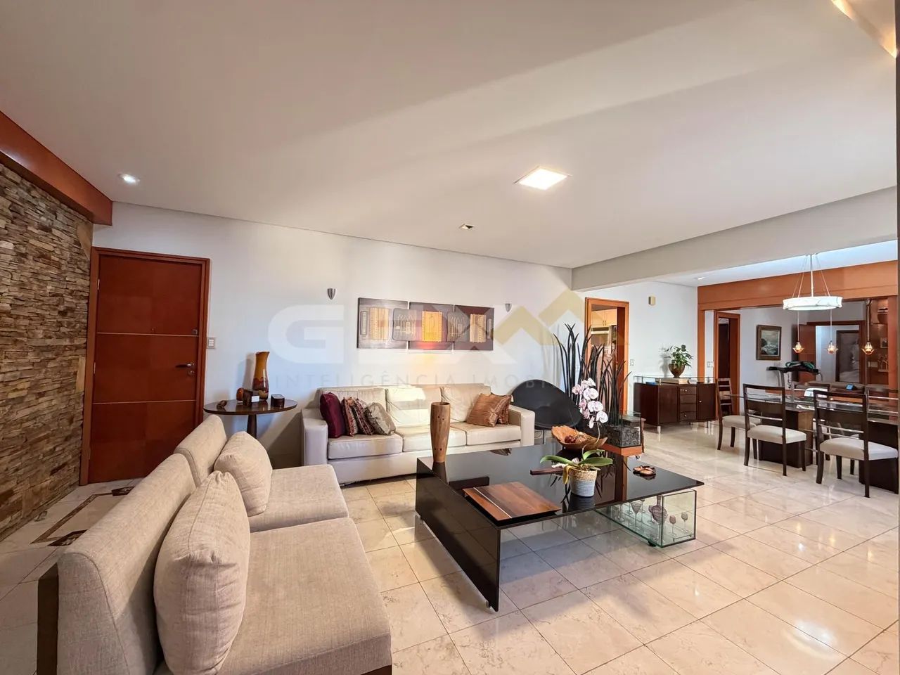 Apartamento à Venda com 04 Quartos no Centro de Divinópolis MG. - Foto 5