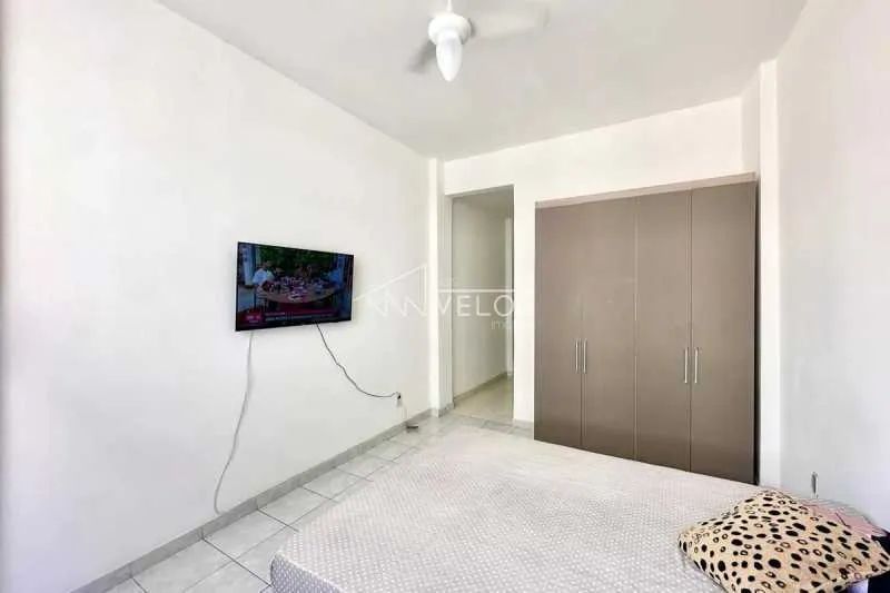 Kitnet/Conjugado : / Residencial / Centro