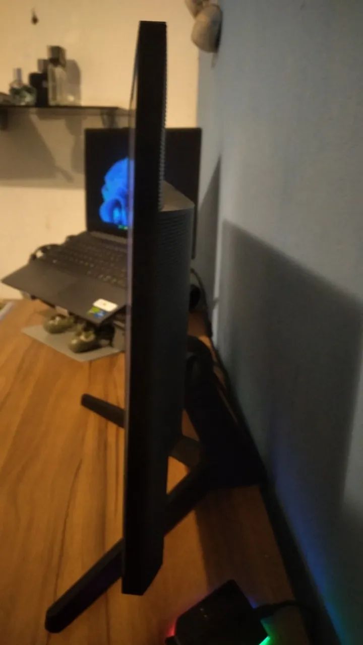 Monitor Samsung T350 na caixa. - Foto 3