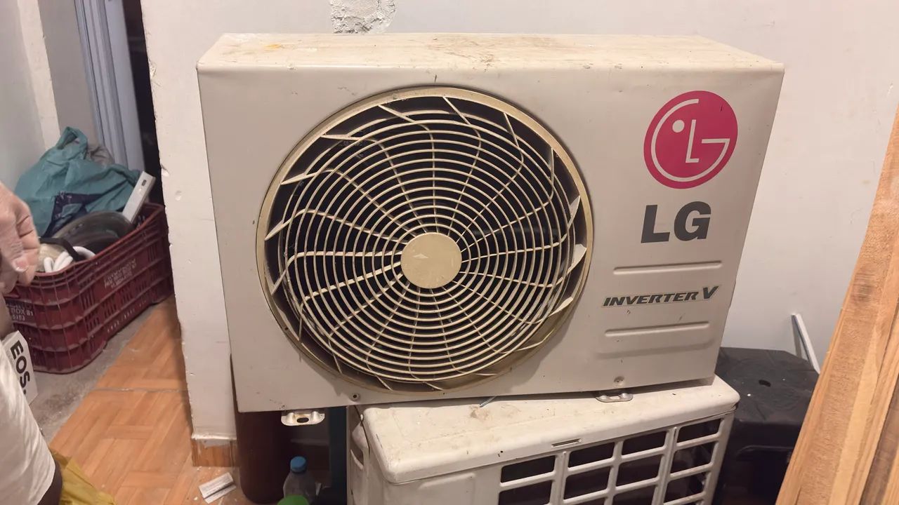 Condensadora LG pra retirada de peças 