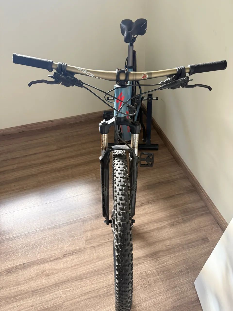 Bicicleta specialized rockhooper