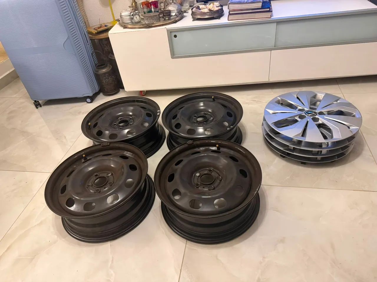 Rodas de ferro com calota TCROS ARO 16