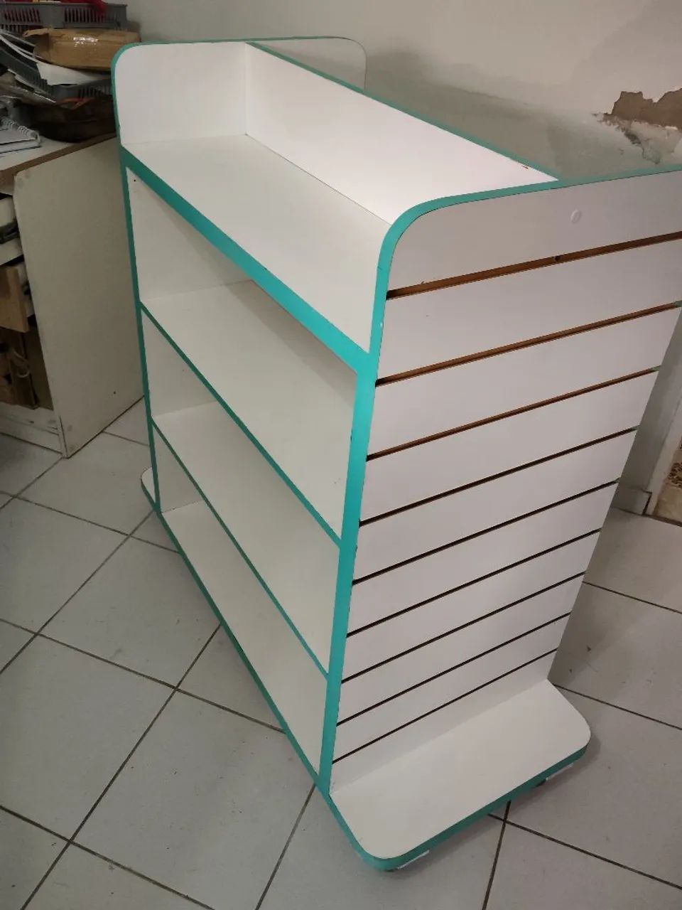 Expositor de loja tipo gôndola 