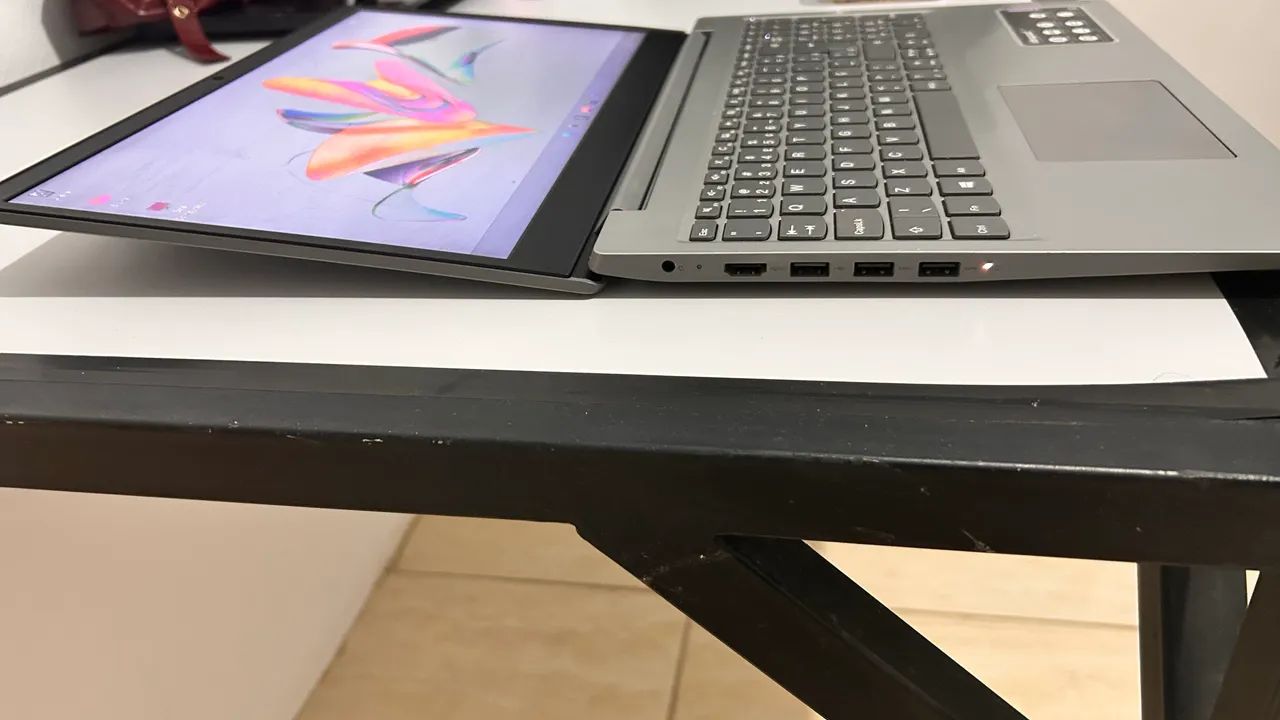 Notebook Lenovo IdeaPad S145 - Excelente estado - Foto 5