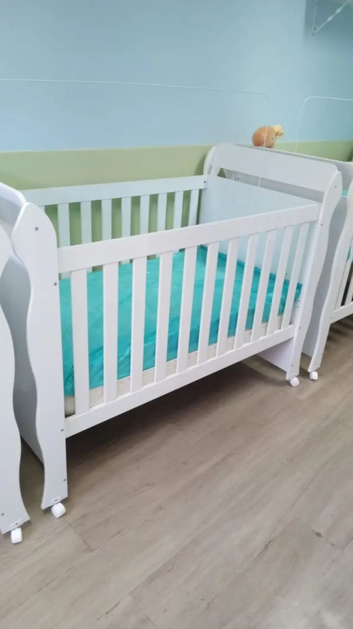 (5) Berço infantil