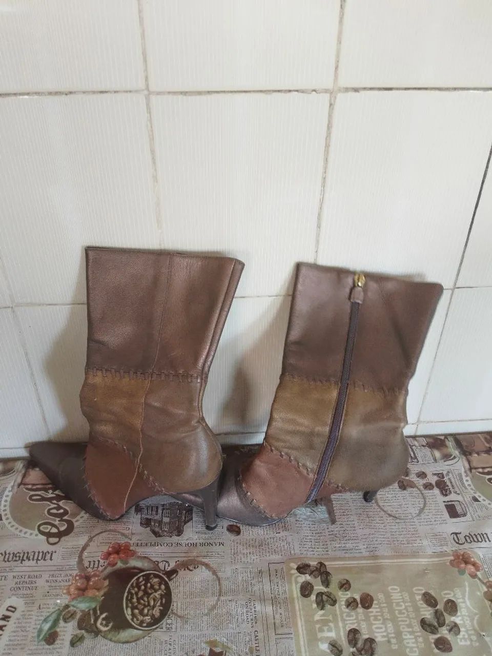 Vende-se botas cano alto 3 Luiza Barcelos 1 leather - Foto 2